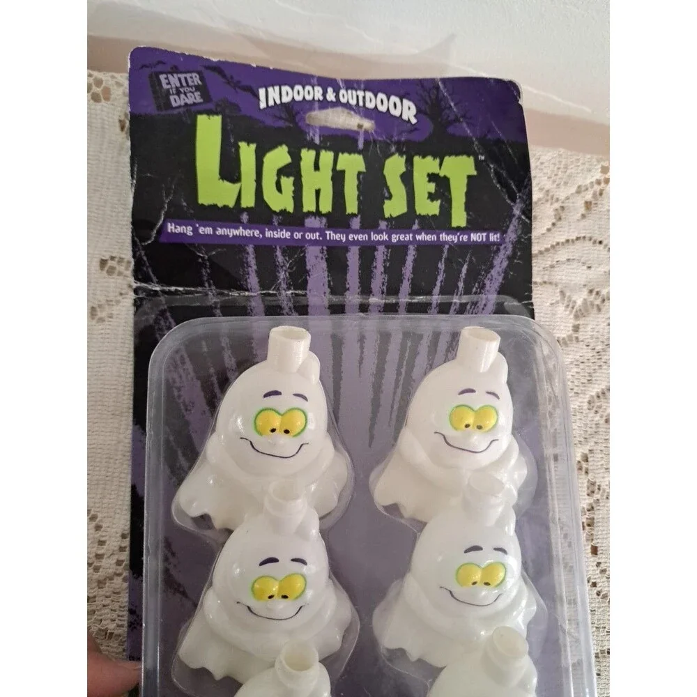 Vtg 90s Halloween Ghost Light String 10 Lights Set Fun World Spooky Blow Mold